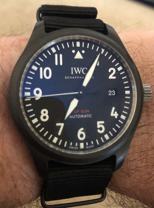 10EF4BF0-F640-4D3E-A9B6-0677613CBAA1