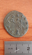 Antoniniano de Claudio II. VICTORIA AVG. Victoria estante a izq. Roma. 20220214-175642