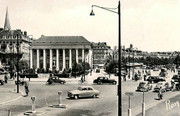 nantes-place-de-la-bourse.jpg