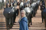 emilia-clarke-game-of-thrones-10