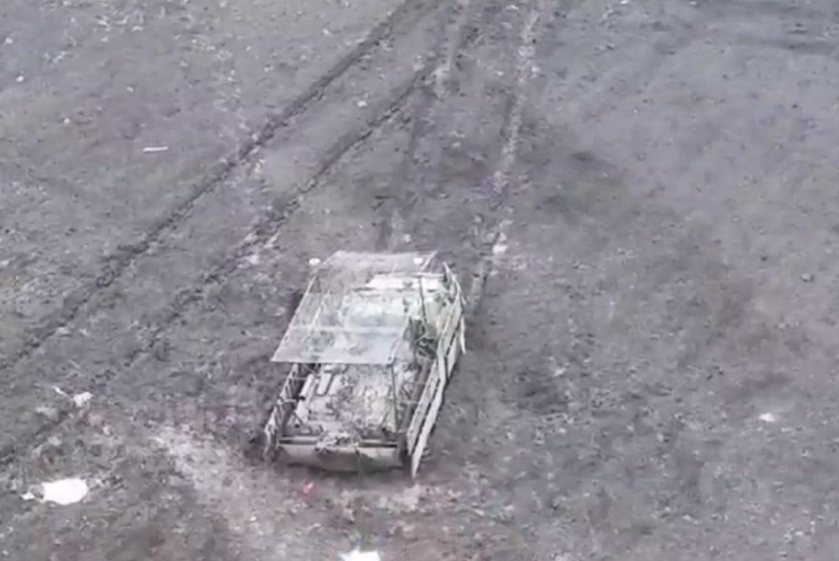 1004 BTR-82AT aband 11 02 24