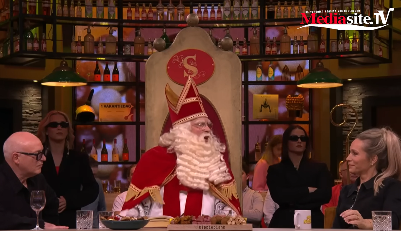 Marco-Louwerens-als-sinterklaas-bij-VI