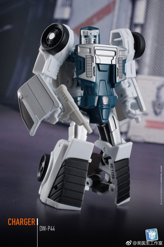 25-Dr-Wu-DW-P44-Charger