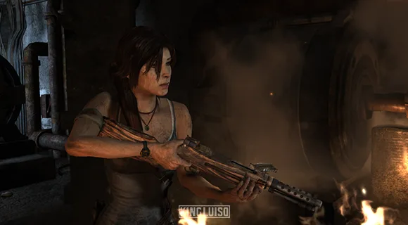 Lara sosteniendo una ametralladora pesada con decisión