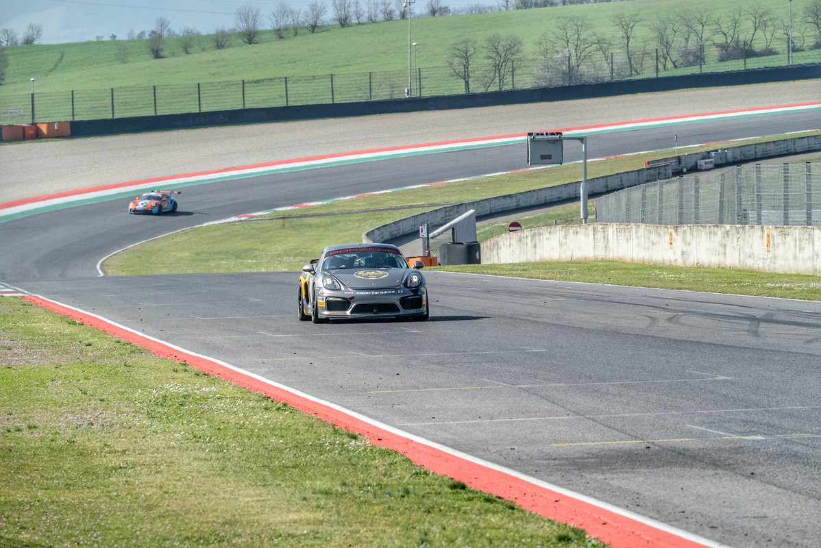 4F1D70CA-0359-4E7E-A288-FBF3D3496395