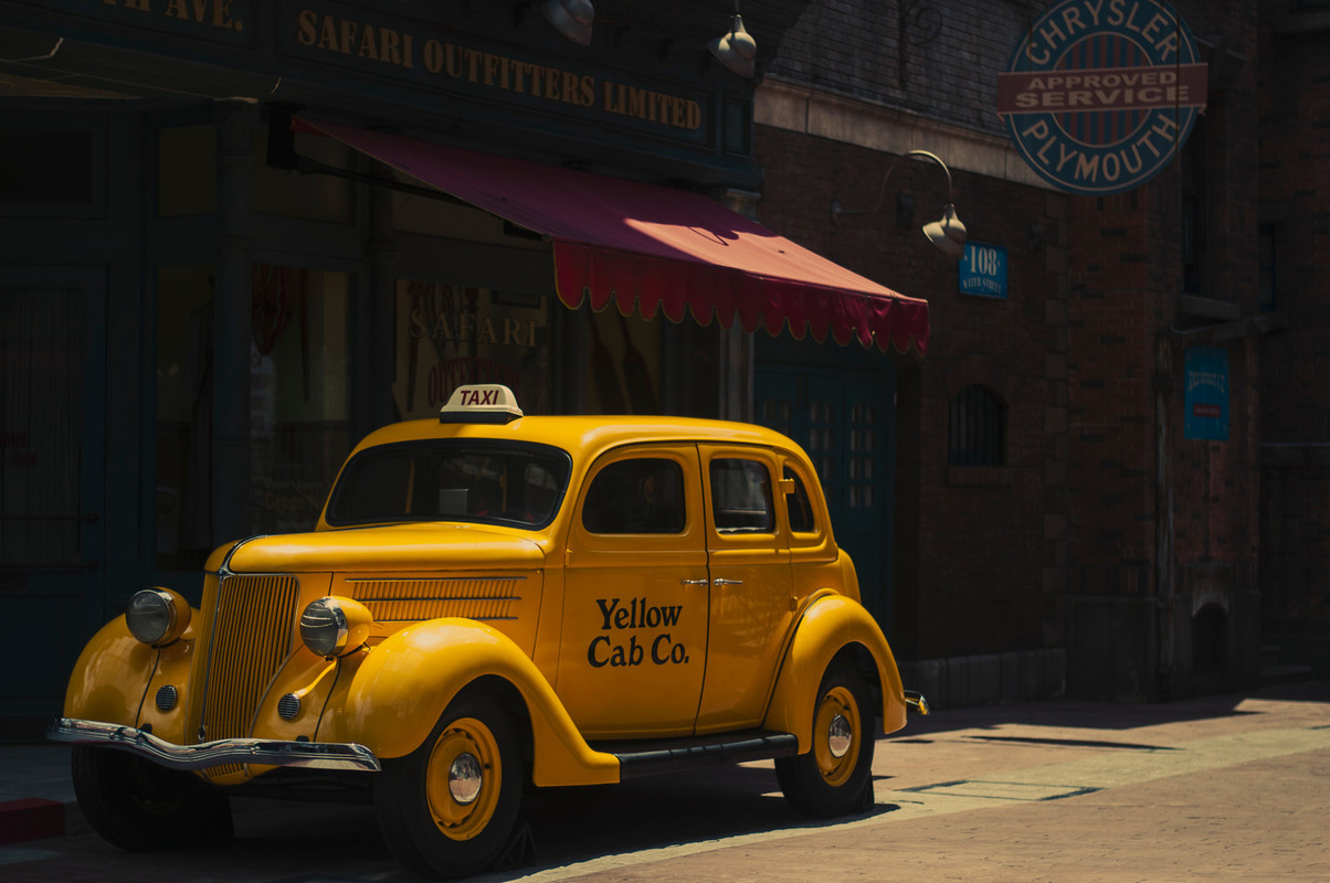 yellow-old-taxi.jpg