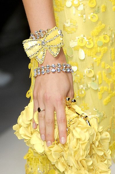 yellowfrillyhand.jpg
