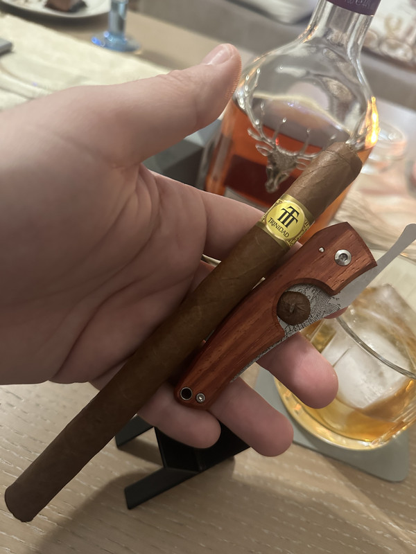 4A7FB1A7-A6C6-4E9D-8804-54DDAC1D0059