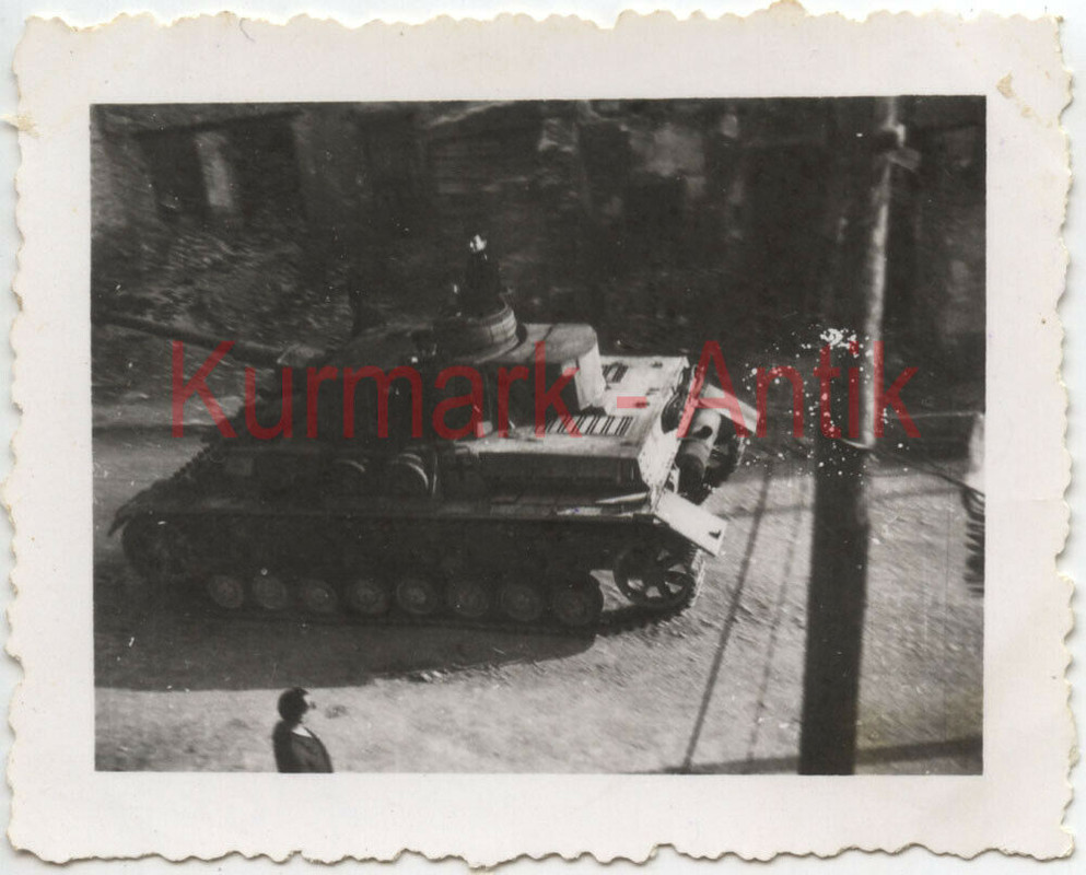 Foto Wehrmacht Griechenland Kreta Iraklion Panzer IV Häuserkampf