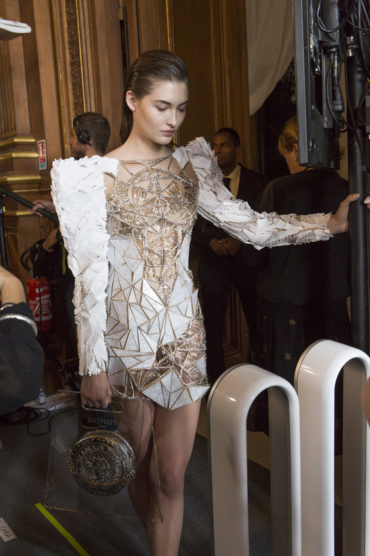 Balmain Spring 2019 Backstage Rev9EsiTe8Wx