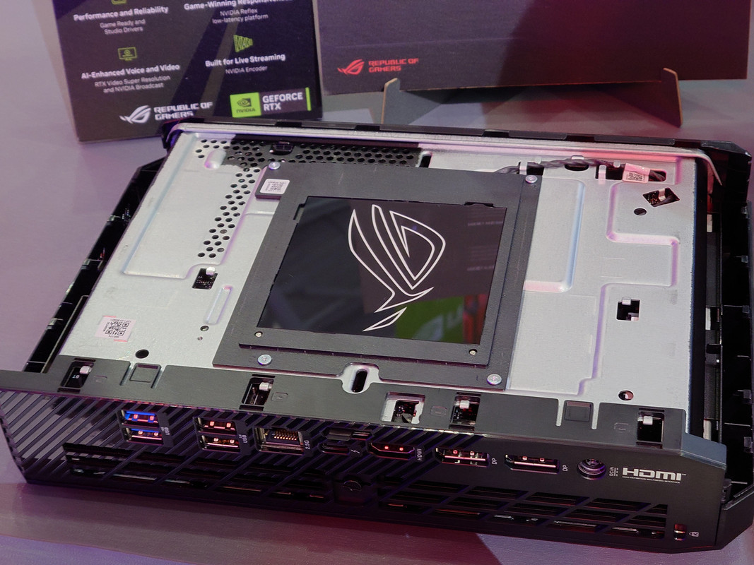 ภายในของ ROG NUC