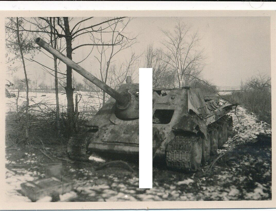 Russland russischer Panzer Sturmgeschütz SU 85 oder SU 100 abgeschossen WK II