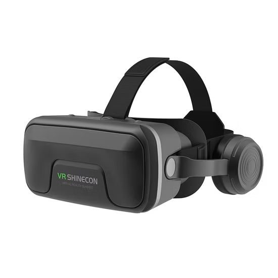 Gafas de realidad virtual mostrando un smartphone en el compartimento frontal.