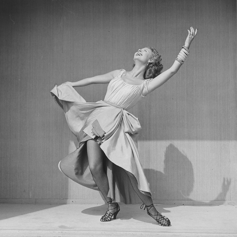 Mitzi_Gaynor_b58