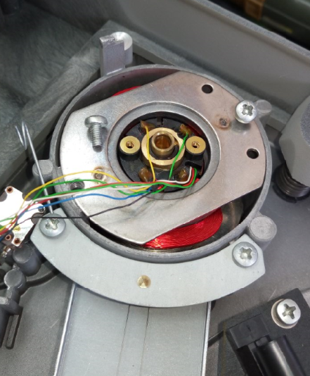 PS550S_Tonarm-Motorhalter