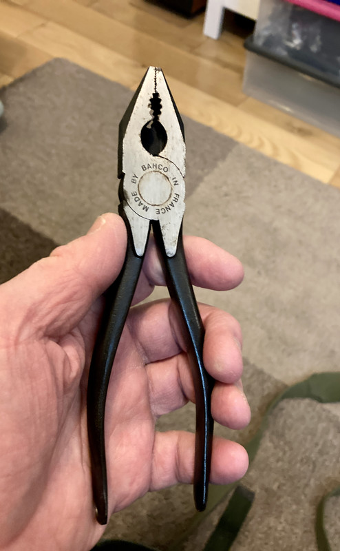 EC3F7E49-7237-46A6-B8F1-EECDCB667C02