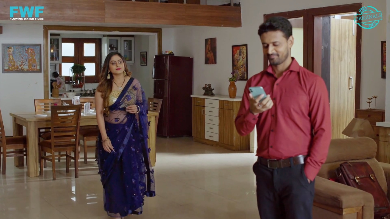 Dincy Vira Hot in saree.mkv_snapshot_00.32.556