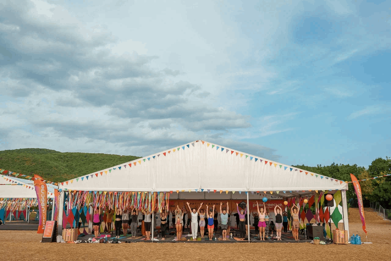 Шатер двухскатный 15х15 метров