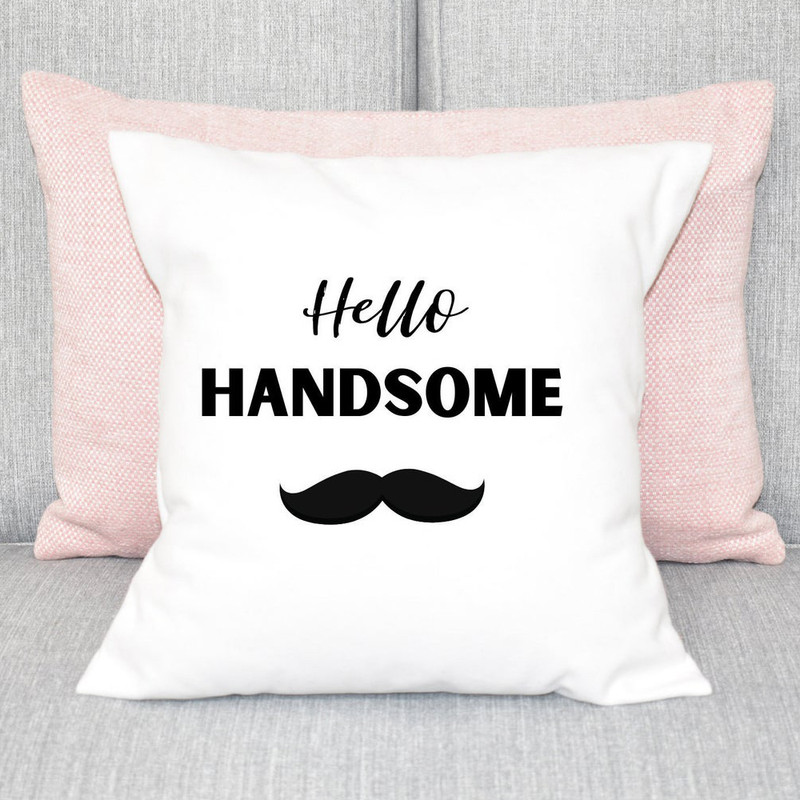 Pernă satinată - Hello Handsome