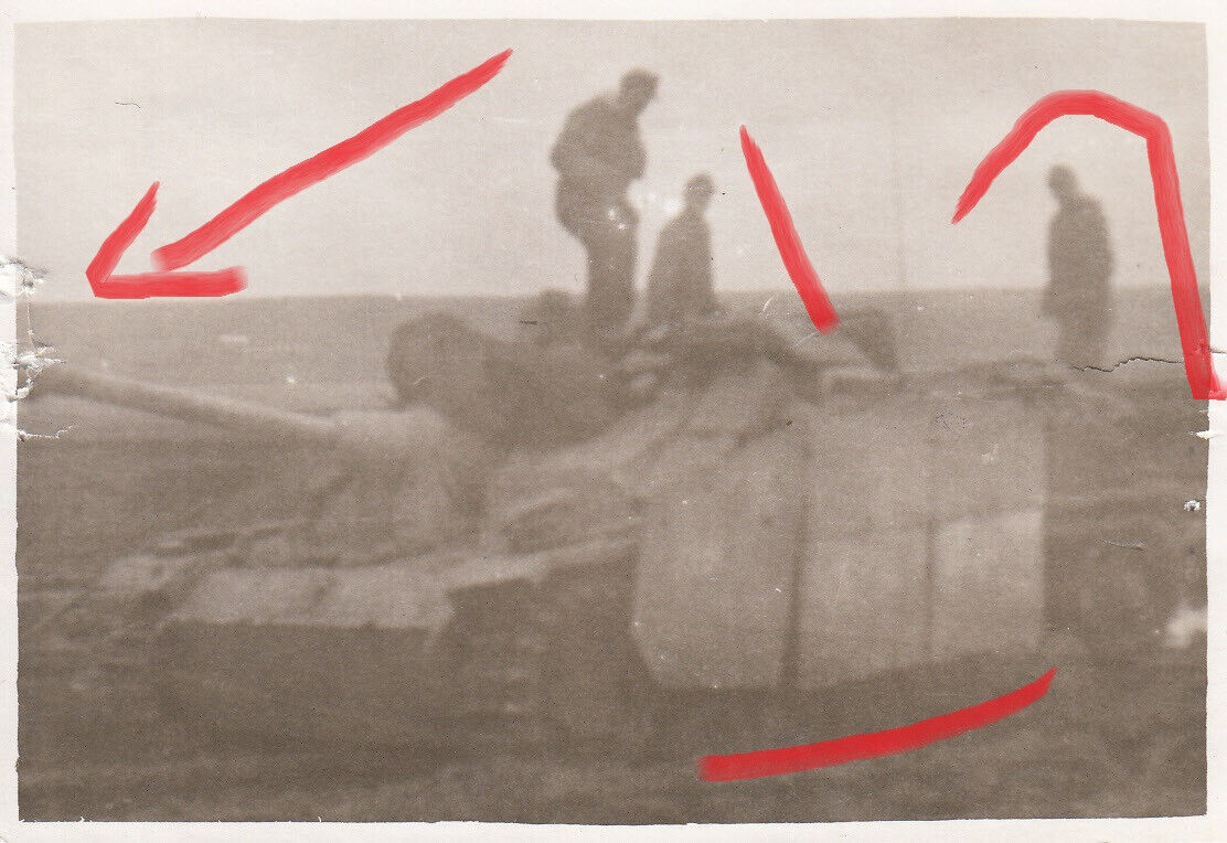 Foto Soldat Panzer Tank Sturmgeschütz Stug Seitenschürze Langrohr Bratskoje #130
