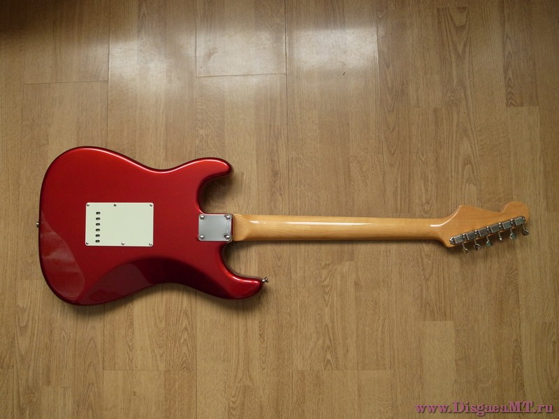 Fender_American_Vintage_Strat_62_RI_6-red_024