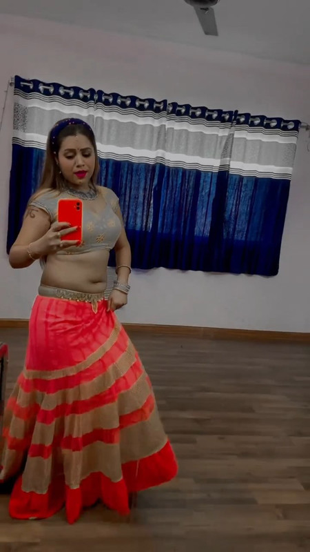 [Image: Bhojpuri-actress-sexy-deep-big-navel-in-...02-338.jpg]