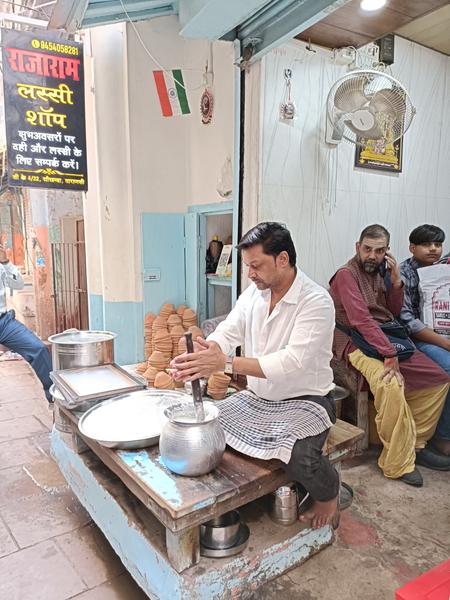 https://i.postimg.cc/bvKx4J2B/Varanasi-(361).jpg