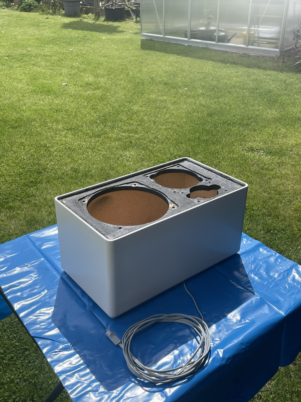 F38A775F-F472-4D7A-8FEF-749082D3C291