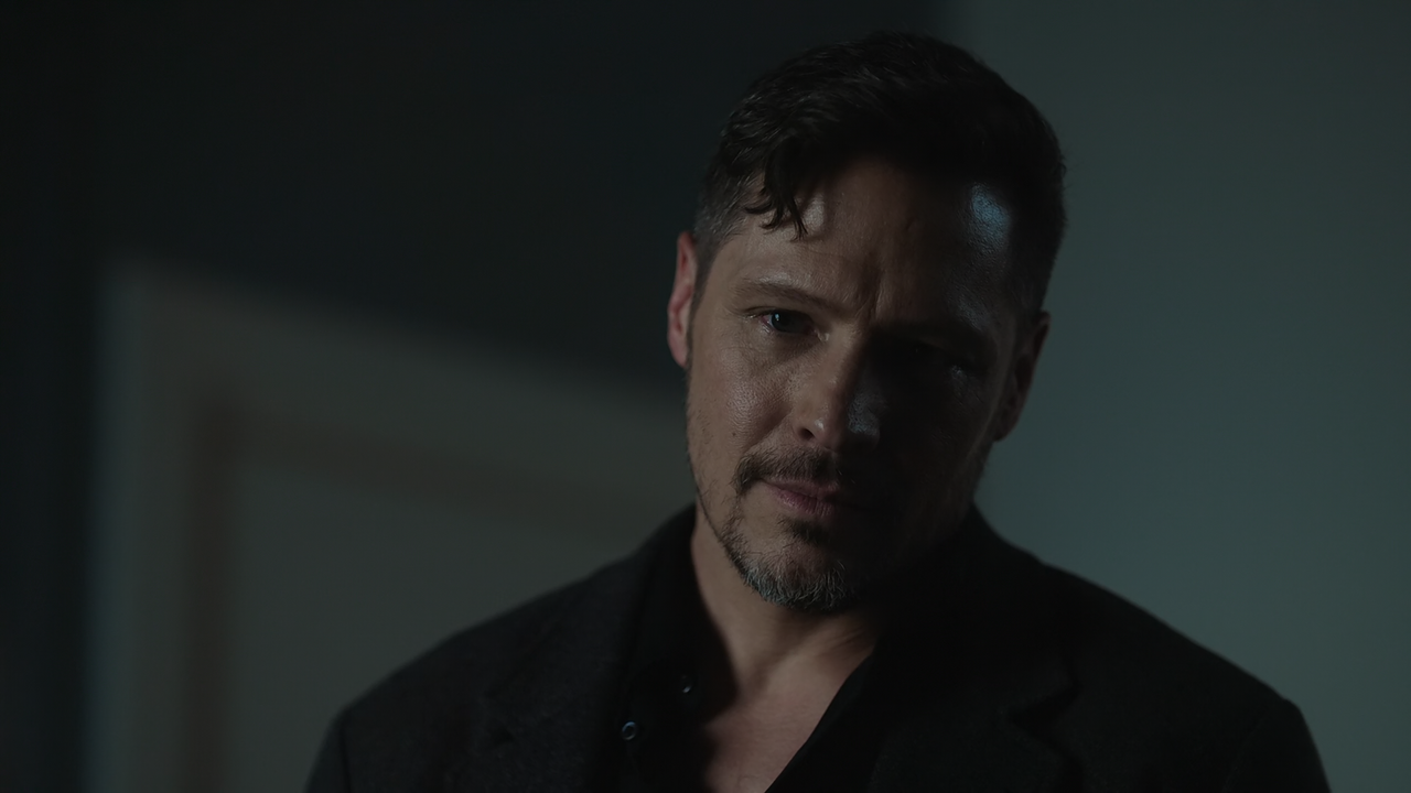 The.Hunting.Party.S01E04.Dr.Ezekiel.Malak.1080p.AMZN.WEB-DL.DDP5.1.H.264-FLUX_new.mkv_snapshot_38.34