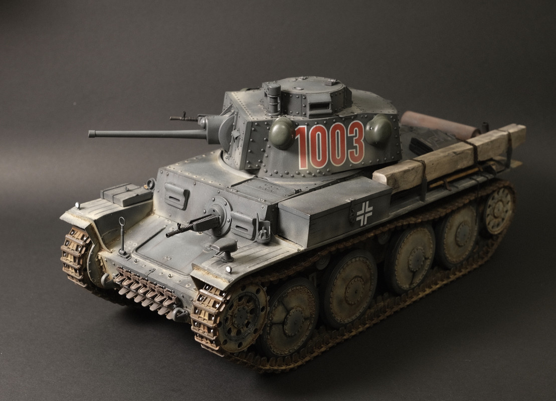 89072018-95F6-4E64-BC25-B57AB478B429