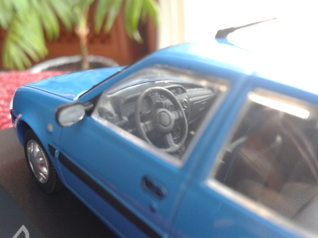 2003 Dacia Solenza 1.9 D (Ixo- nº 71 Masini de Legenda) (12)