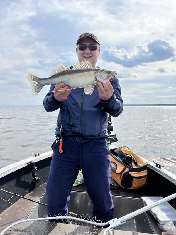 C346C8B9-E9AC-4E48-9C15-5B0AB6F2DEB8