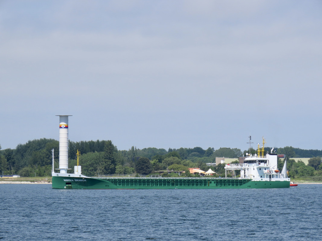 E165F623-98F5-456D-AF2F-B9F1B22B1F88