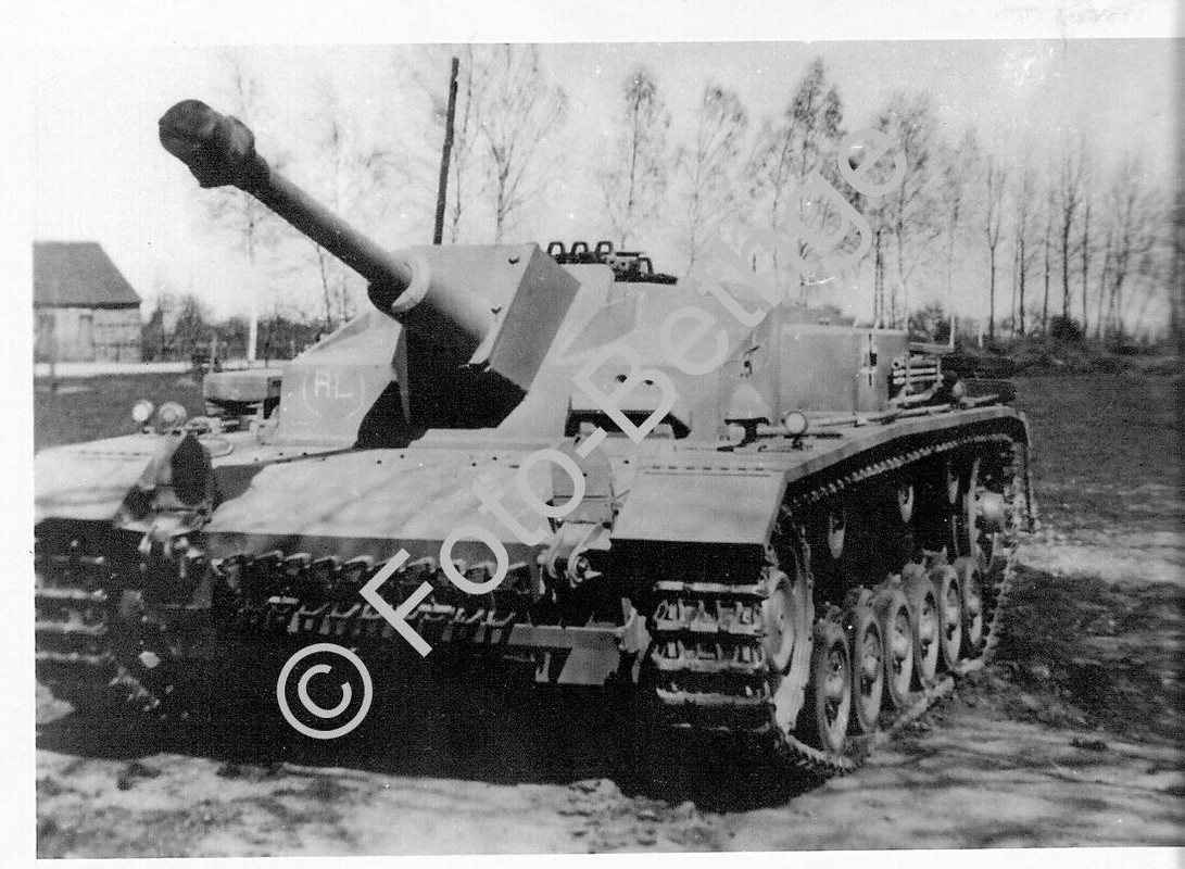 Sturmgeschütz Ausf. F Feuerstellung Rußland 1942