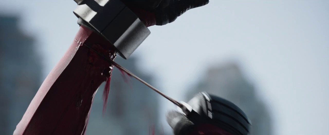 Deadpool-2016-Hindi-720p-x264-AVC-AAC-6ch-mkv-0002