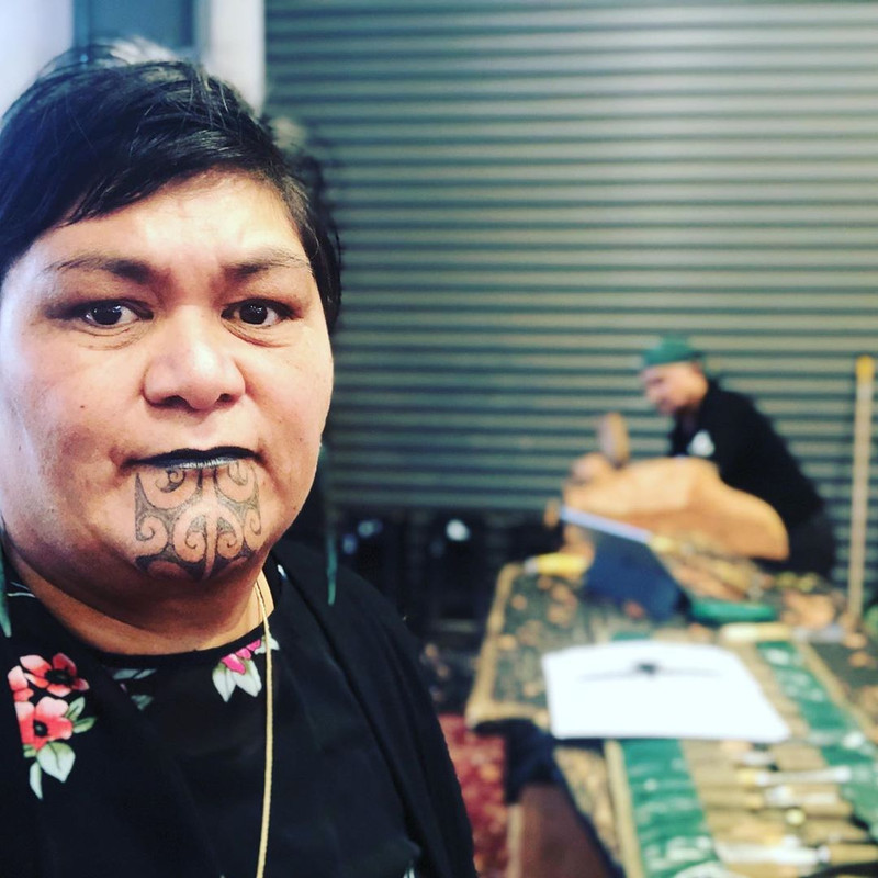 Nanaia Mahuta, Wanita Bertato di Dagu yang Jadi Menlu Selandia Baru