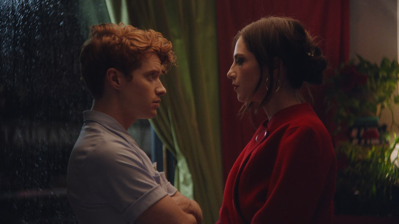 BONDiNG S01E01 Old Friends, New Names (1080p NF WEB-DL x265 10bi