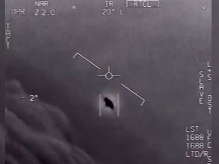 Hombre asegura que grabó un OVNI sobrevolando Newcastle; no sería la primera vez