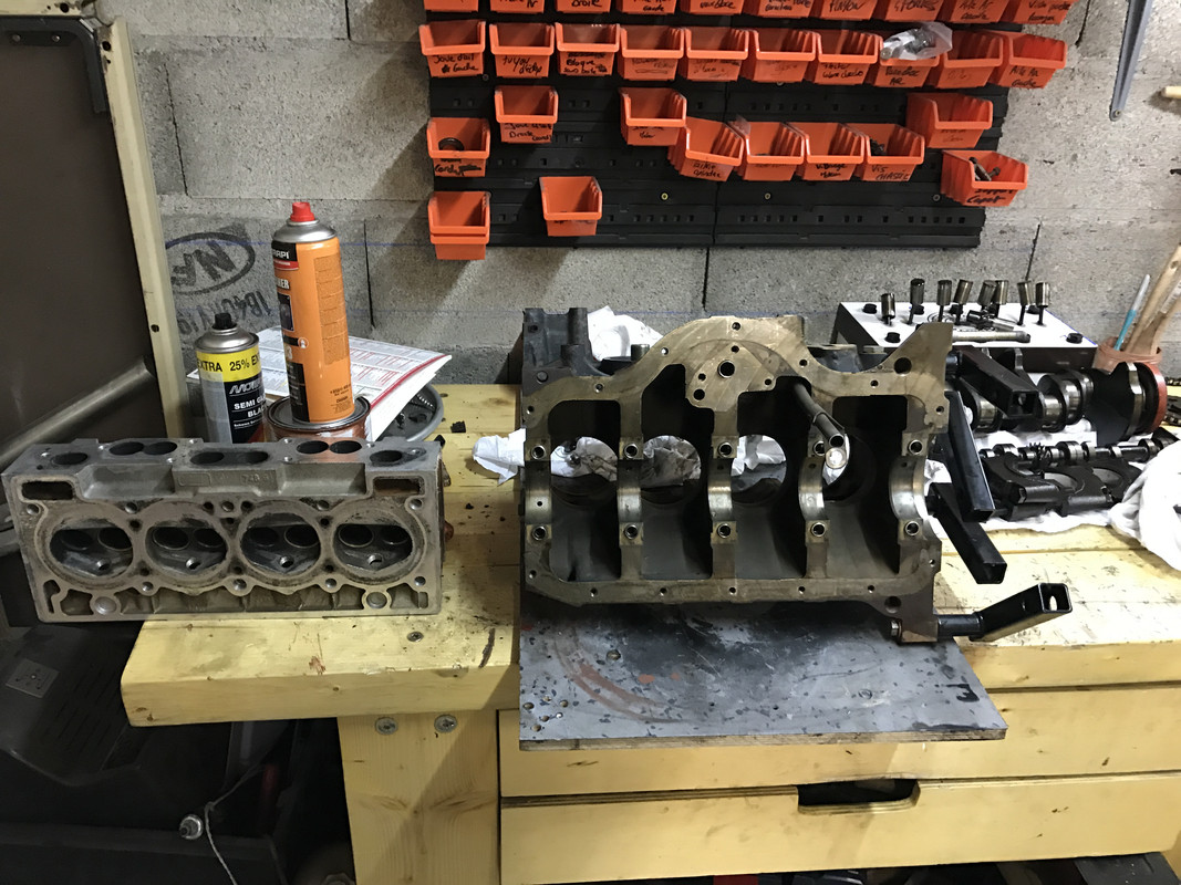 Restauration 4L (1144)