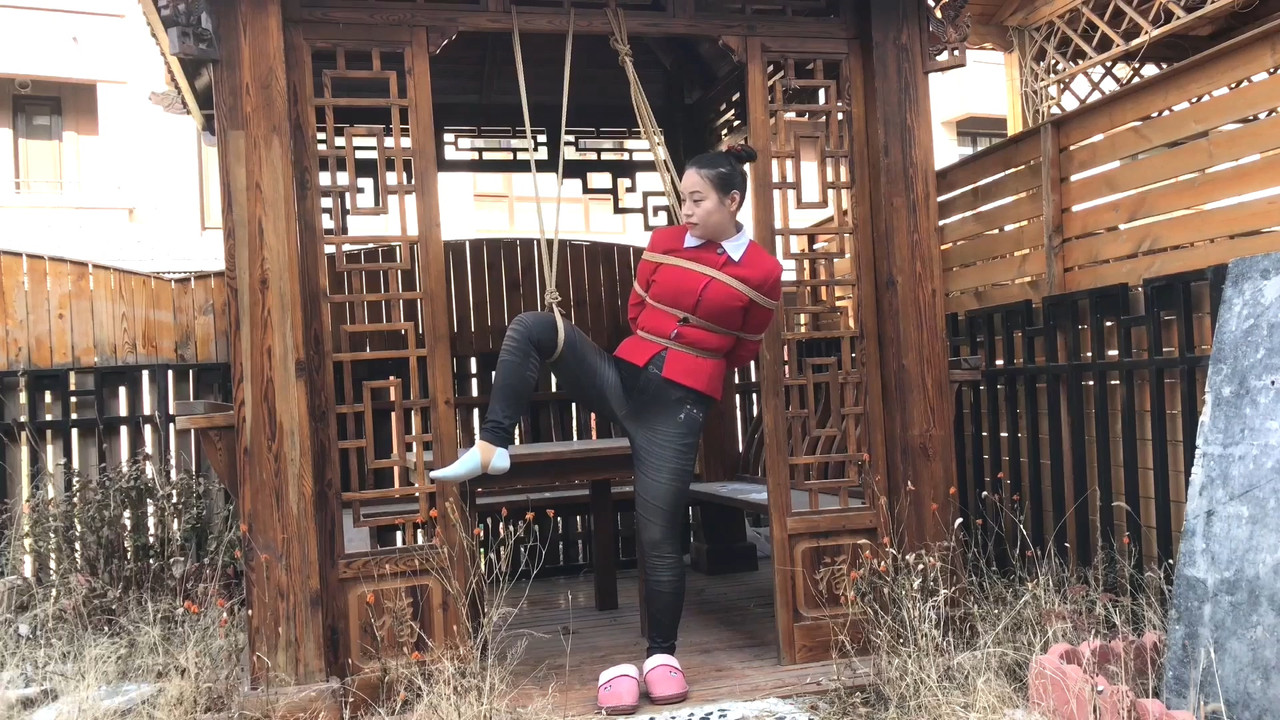 丽佳美苑 潇潇寒亭残雪捆绑露出.mp4_20210223_090501.073