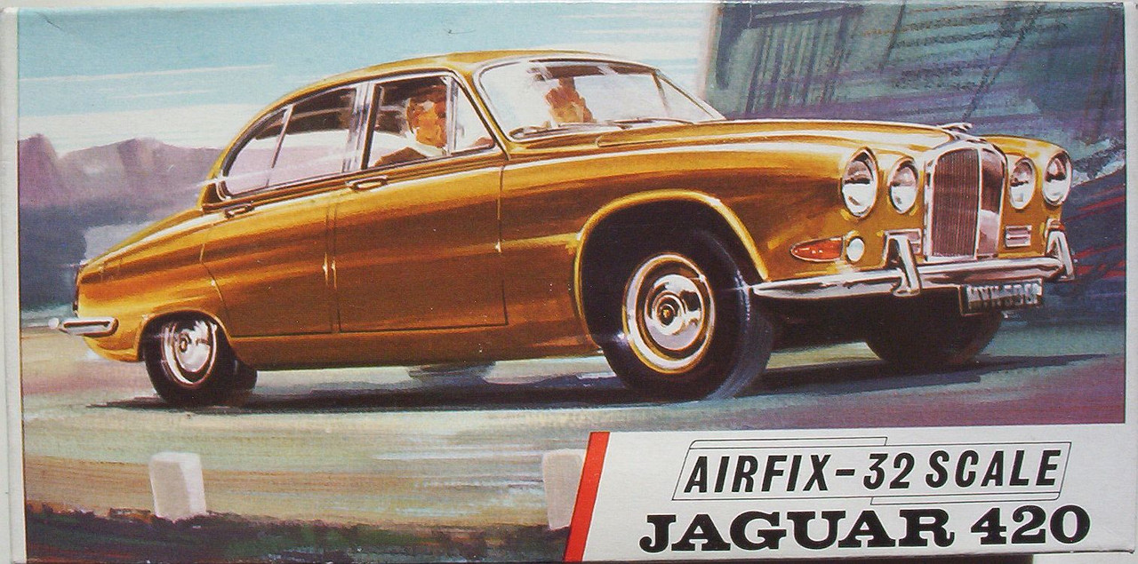 Airfix 32 Jaguar 420
