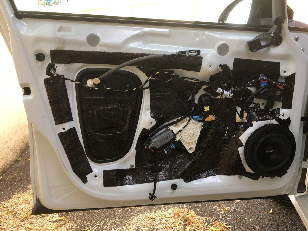 C852C92F-DEFD-444F-9AEB-CD3AA874F946