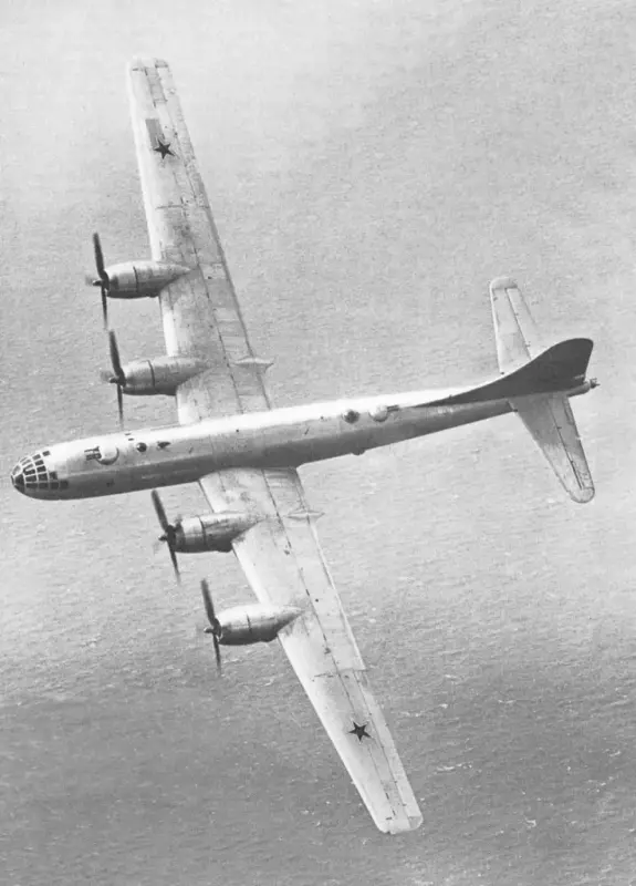 Tupolev Tu-4 Bull TU-4-Soviet-clone-of-the-Superfortress