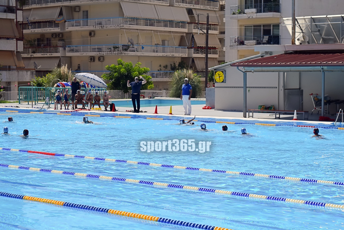 , Ά&rho;&gamma;&eta;&sigmaf; &Kappa;&alpha;&lambda;&alpha;&mu;ά&tau;&alpha;&sigmaf;: &Alpha;&sigma;&eta;&mu;έ&nu;&iota;&omicron; &mu;&epsilon;&tau;ά&lambda;&lambda;&iota;&omicron; &gamma;&iota;&alpha; &tau;&eta;&nu; &pi;&rho;&omicron;&mu;ί&nu;&iota; &omicron;&mu;ά&delta;&alpha; &sigma;&tau;&omicron; &Pi;&alpha;&nu;&epsilon;&lambda;&lambda;ή&nu;&iota;&omicron; &Pi;&rho;&omega;&tau;ά&theta;&lambda;&eta;&mu;&alpha; &pi;ό&lambda;&omicron; Silver League (&phi;&omega;&tau;&omicron;&gamma;&rho;&alpha;&phi;ί&epsilon;&sigmaf;)