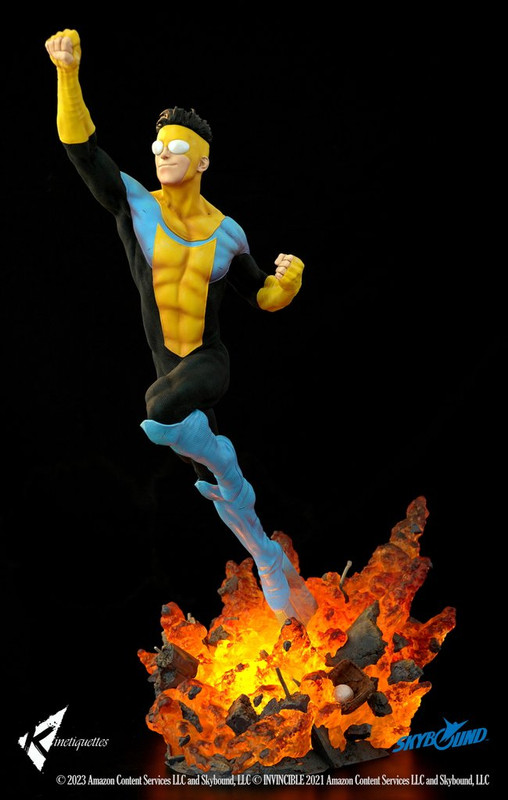 Kinetiquettes : Invincible – Mark Grayson 1/4 Statue 3