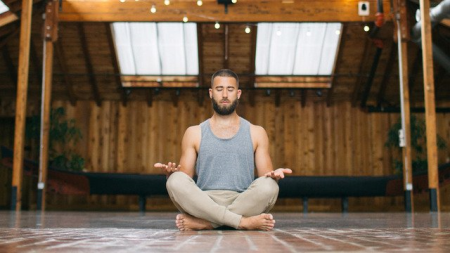 AloMoves - Weekend Yoga Reset