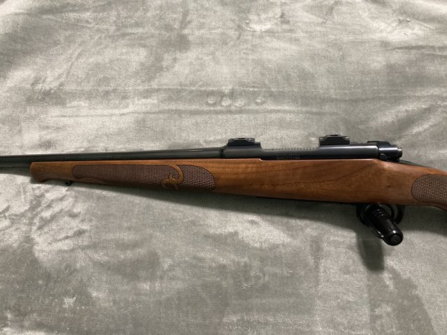 03383CC2-9515-4704-BBB8-625FC52E2D36