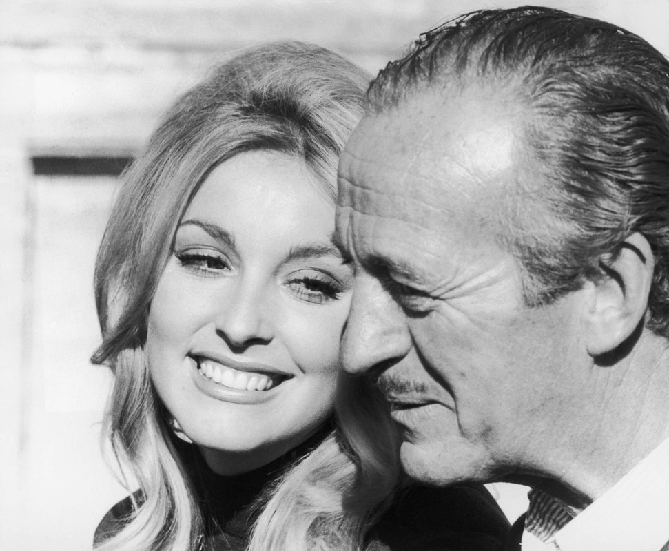 sharon_tate_mb74