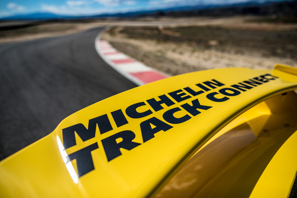 MICHELIN-Track-connect_23