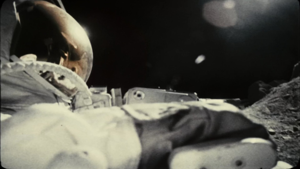 APOLLO 18 mkv snapshot 00 20 26 217